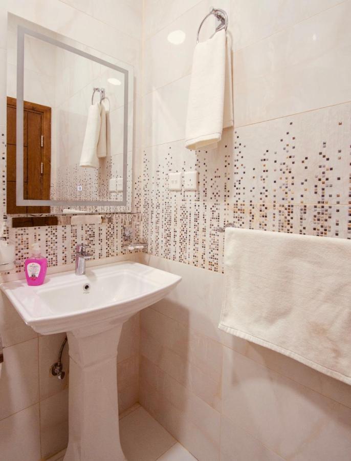 Arees Beach Otel Rayyis Dış mekan fotoğraf
